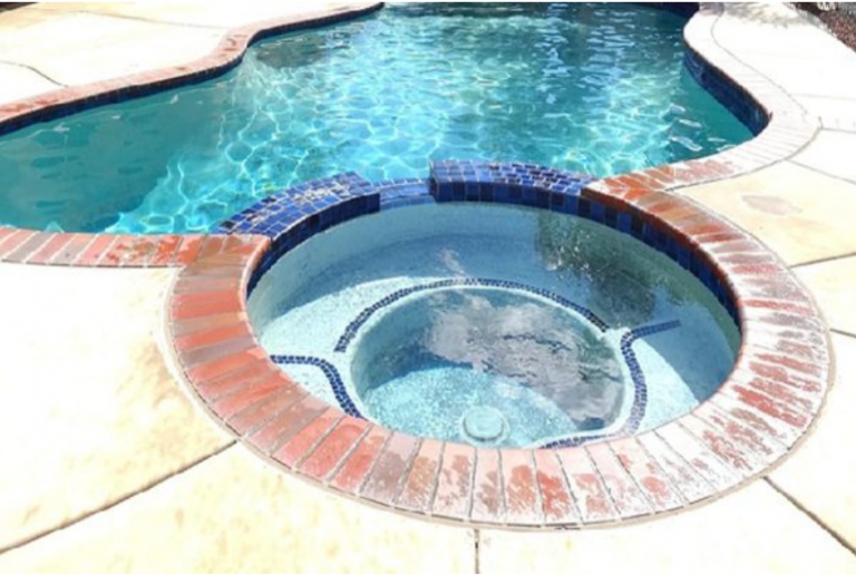 acid washinig your hot tub